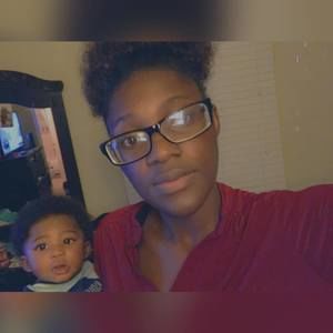 Meet your Posher, Rissa